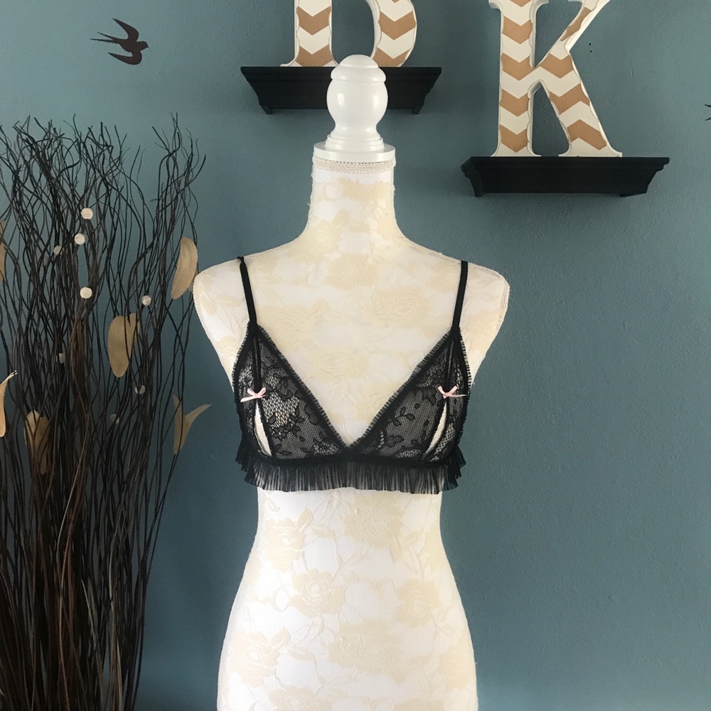 ***SOLD*** Sexy Little Things Front Slit Bra